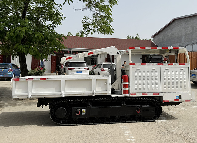 柴油式履帶運(yùn)輸車(chē)